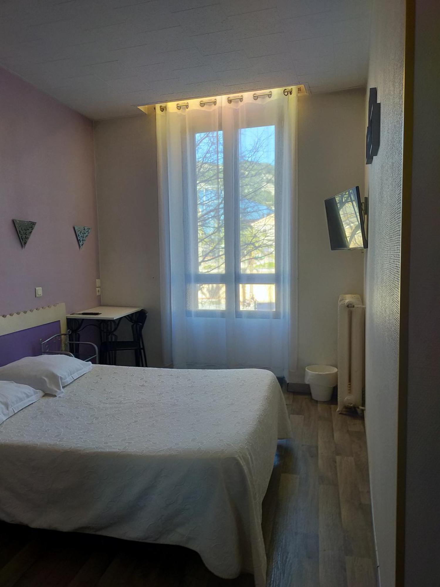 Au Nouvel Hotel Toulon Exteriör bild